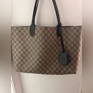 Gucci reverisble tote bag